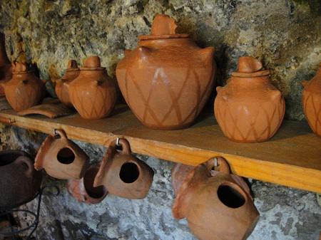 Mirirogon's tweet photo. RT @ExploraGC: La alfarería de Los Lugarejos. Una alfarería prehispánica que se elabora sin horno #ExploraGranCanaria http://t.co/sKSAF3a1rG
