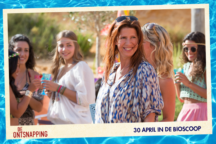 Ik mag 2 premièrekaarten weggeven voor #DeOntsnapping! RT dit bericht en volg <a href="/de_ontsnapping/">De Ontsnapping</a> om kans te maken. #RT