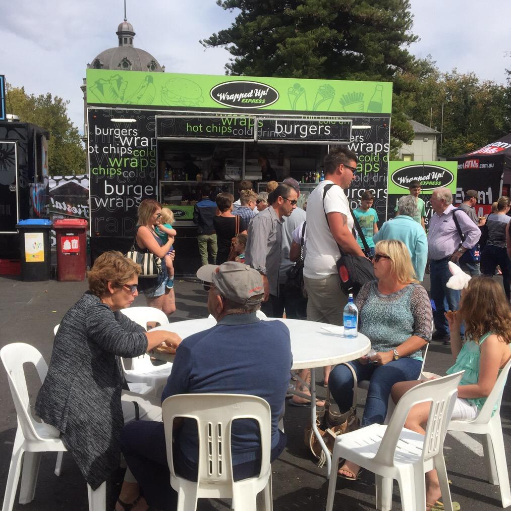 Fiesta_Catering's tweet photo. Delivering quality management of all retailers at the Bendigo Easter Festival 2015 @Greater_Bendigo @ExploreBendigo http://t.co/elDHXbiNAQ