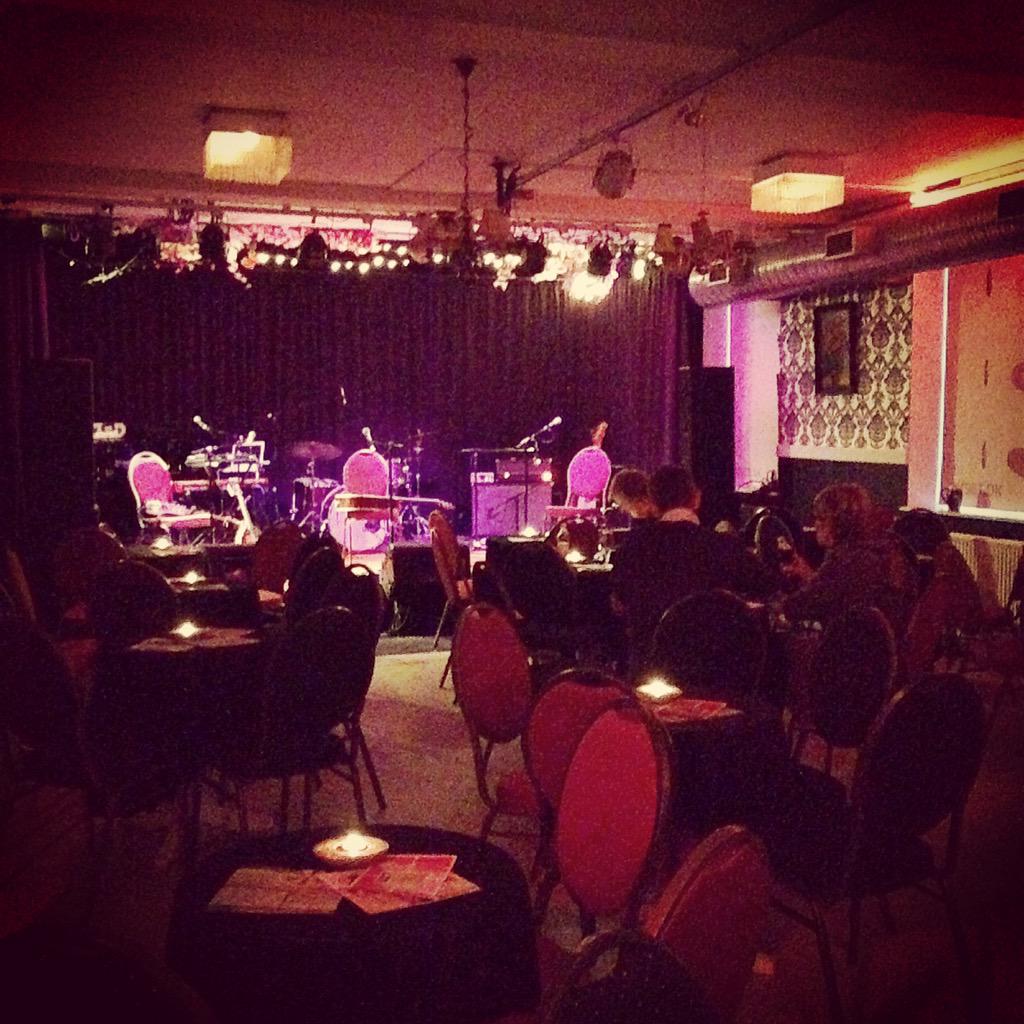 ExtraodinaryAA's tweet photo. Quite Quiet Club Concert at HUSET tonight - 50kr entrance, and with a student card you can bring a friend for free 👍🎶 http://t.co/syvbEkrHWx