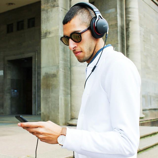 BluePerk's tweet photo. Its been a while.. new post on #blueperk.net wearing @sony & @lunetteskollektion 🎧😎👌 | ph: @andrewgelwicks http://t.co/eAOLRmrk18