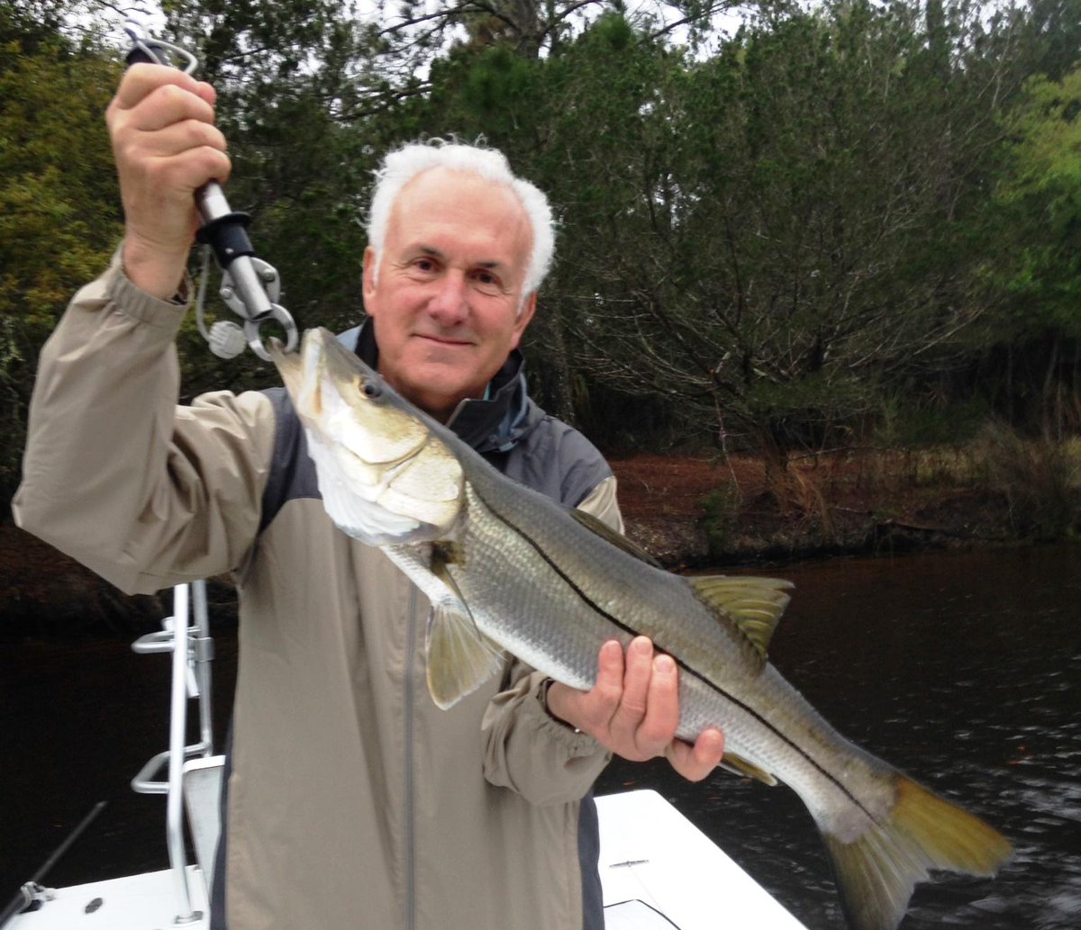 godwinkelly's tweet photo. #FishingAlert Near shore cobia moving into area NOW.
#FishingReport @fishnut89 @spot2fish
http://t.co/9kfcjC0YVY http://t.co/axA5RMSXcV