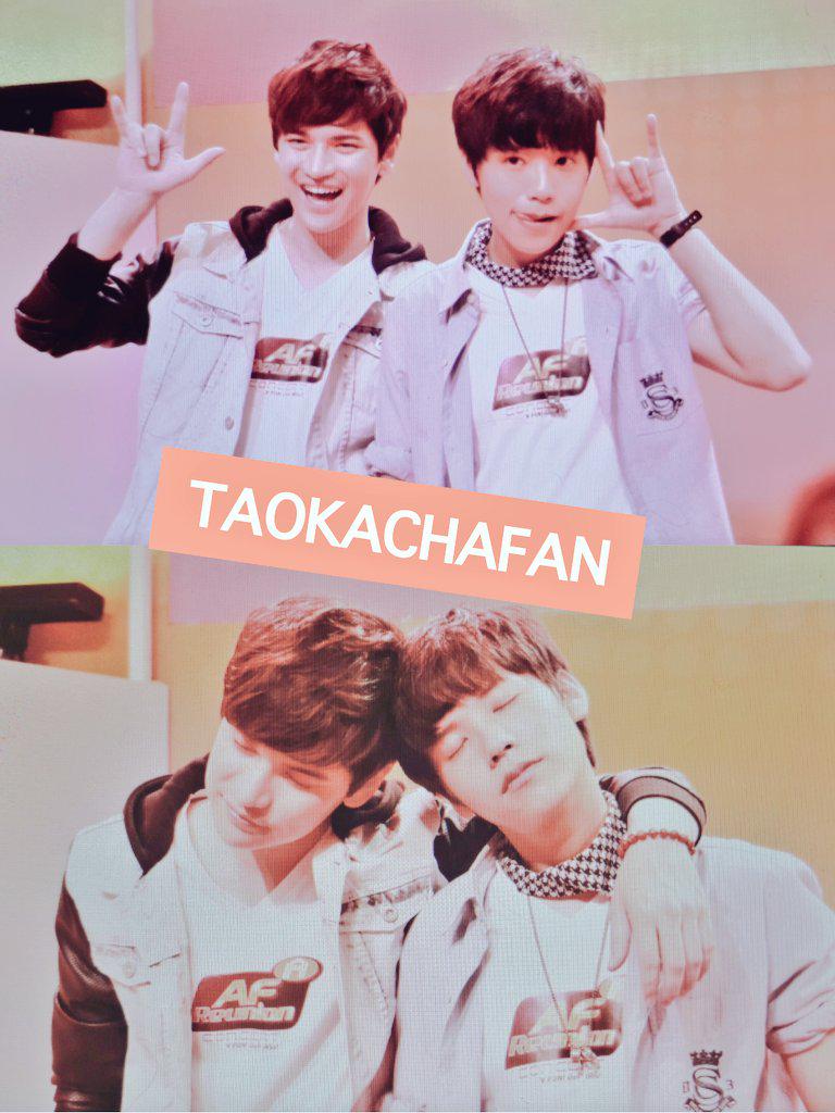 TaoKachaFan's tweet photo. ให้มันเป็นสีชมพู~ #AFreunionconcert http://t.co/0rhxxdBpdi