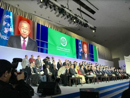UNFCCC's tweet photo. World mayors adopt #SeoulDeclaration for sustainable cities http://t.co/0i9wWzoiHW @ICLEI http://t.co/1AExeHvd9I