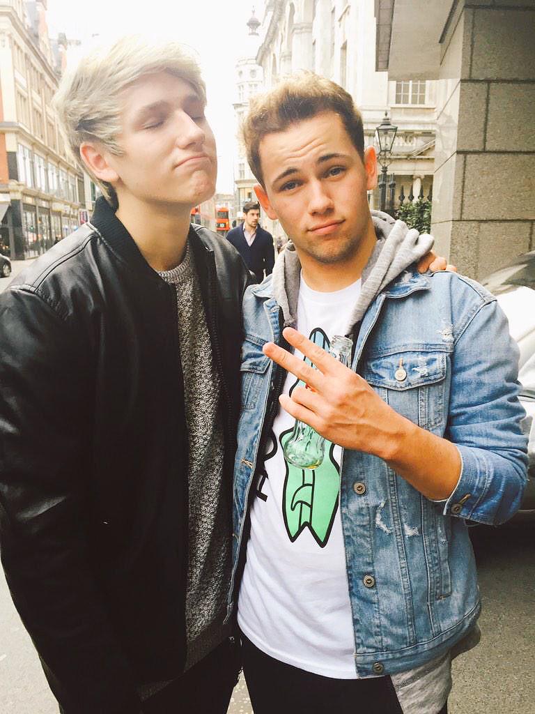 The Tide Fan (@karla_tide) on Twitter photo 