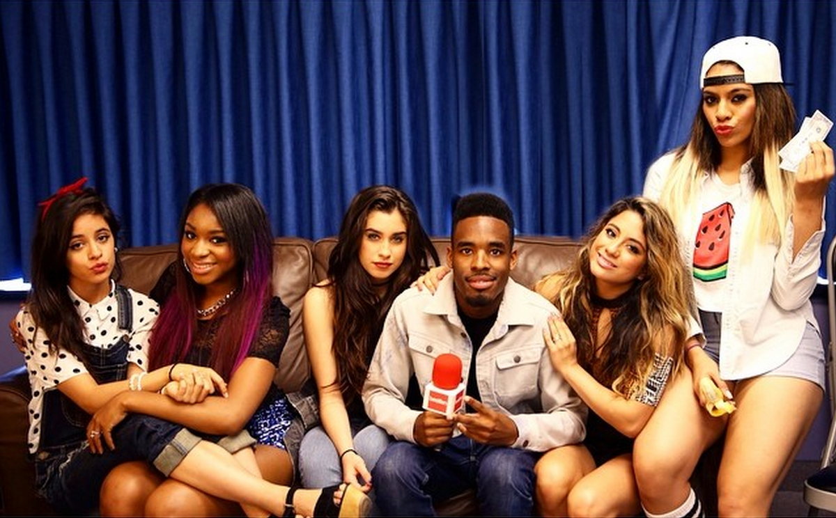 DevoDLive's tweet image. #TBT Hey girls! This needs to happen again!!! #Interview2 @FifthHarmony - 

bit.ly/1PoQEY9 #NuffSaid