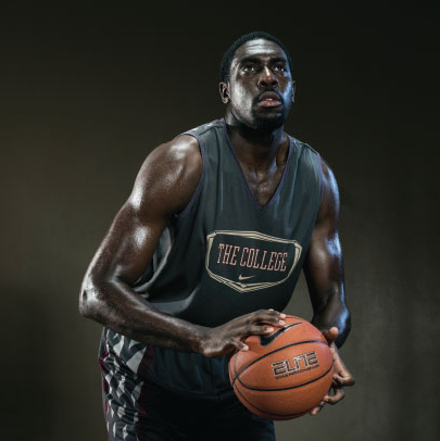 CofCMagazine's tweet photo. "Everybody’s got a treasure inside them" - @EarlGrantCofC. Cool inside look of @CofCBasketball http://t.co/BcOdQFksUq http://t.co/hgEg820637