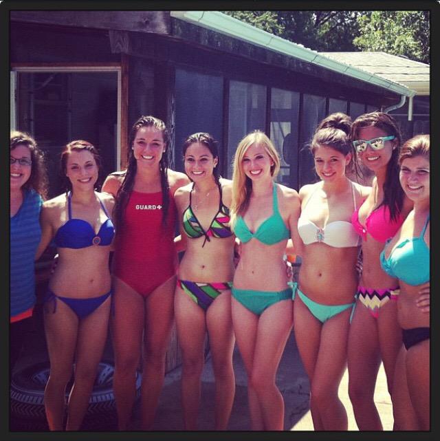 ItsJillerTime64's tweet photo. #tbt to some of my fave Baker Memories also being some of my fave Greek ones. #UAA #PanhellLovin #BUGreekWeekPC http://t.co/KXZF6sSbq1