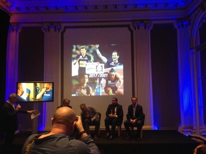ASICS France tweet media