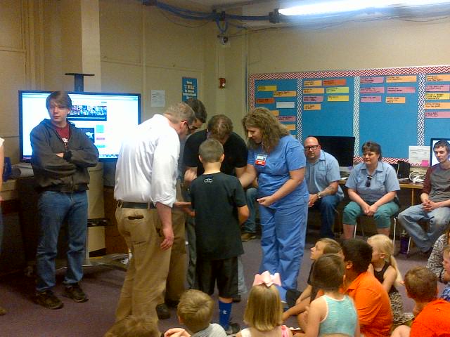 GoblinDistrict's tweet image. #checkingitout #upcloseandpersonal #kidsrock #hjhseast @matt_dozier