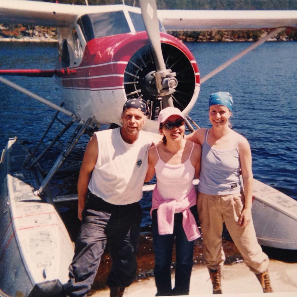 JeeYunTV's tweet photo. #tbt when I went portaging w/ #legendary canoeist #HapWilson @EcoTrailbuilder in #Temagami #Ontario It was #amazing http://t.co/fy0WhiM9cs