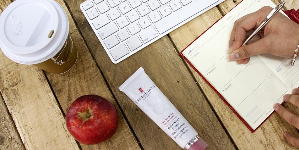 ArdenUK's tweet image. Our #8Hour skin-saver sure knows how to get down to business!  bit.ly/1y8movc