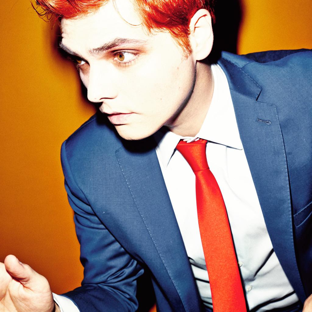  Happy Birthday to baby Gee. (Gerard Way.) He is now 38. <3 Hope he has a great birthday.      