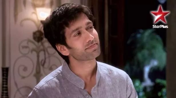 PKDHOfficial's tweet photo. {Flashback} Aditya tells nanaji about Pankhuri and Shivam. #PKDHRevisited #Epi89 http://t.co/T5b4uiIj26