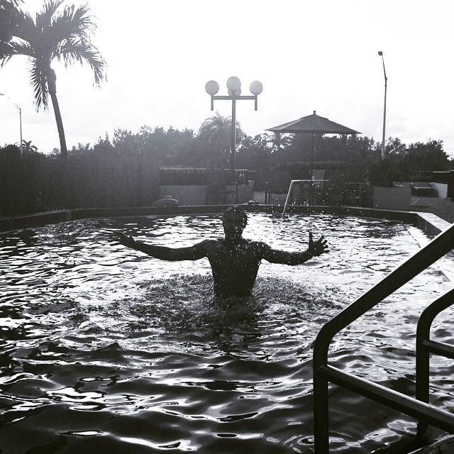 jclbetancourt's tweet image. Join me! 🏊🚿 #pooltime #kidspool