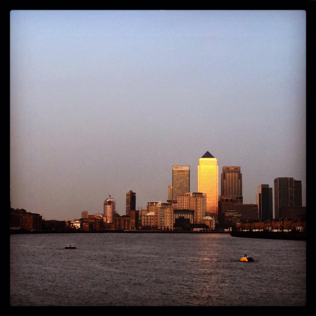 Dogweekender's tweet image. #canarywharf #london #sunset