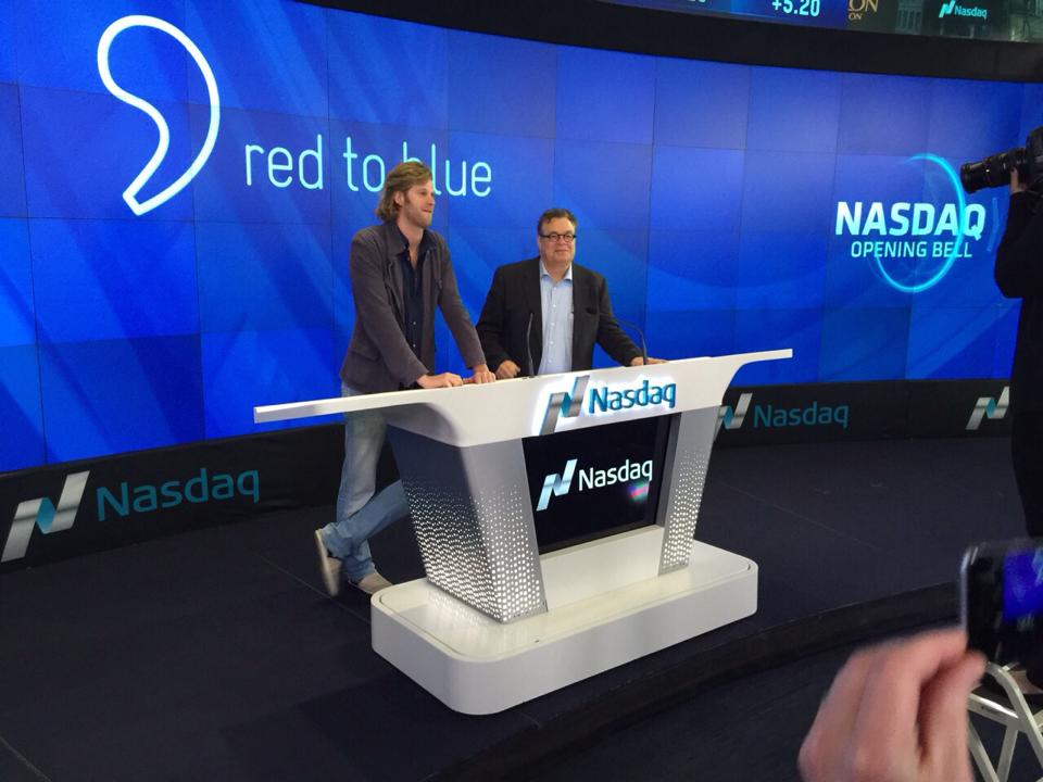 redtoblu3's tweet photo. #Nasdaq 
Disrupting New York  
#redtoblu3  @HollandFinTech http://t.co/vP5LWipjTN