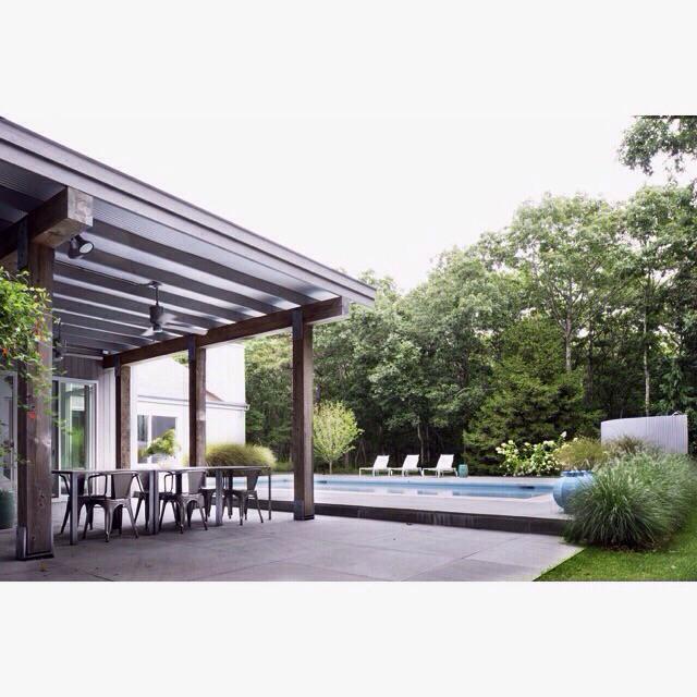 zh_architects's tweet image. Sagaponack House by #ZHarchitects. #thinkingofspring #ZHdesigns