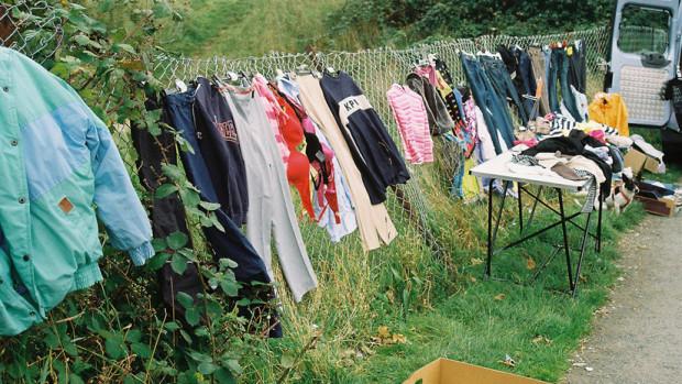 paintitblackldn's tweet photo. RT @TheDebrief: Broke? Here's how to win at selling your old clothes #RITJ4 @gemcairn http://t.co/OFBO5VClIA http://t.co/DECY2RHWSG