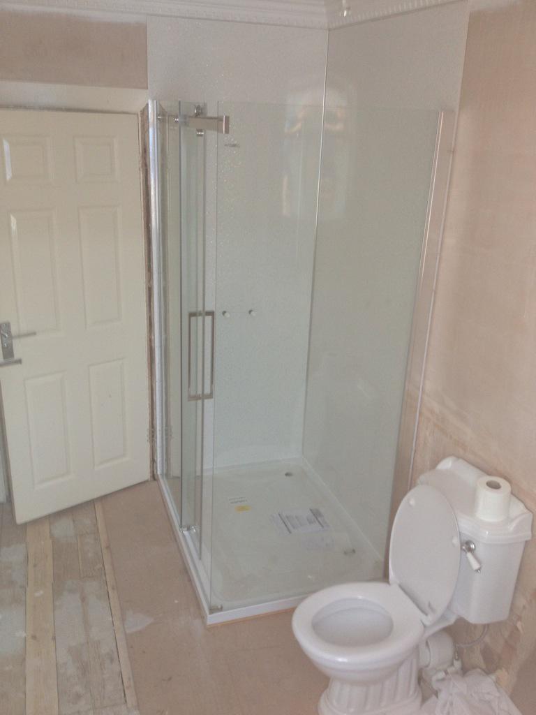 redlinedevelop1's tweet photo. #Bathroom rip out, plastered, new covings, and re-arranged To accommodate large shower unit.

http://t.co/gf9OeH0CKa http://t.co/53Fw7Eij6S