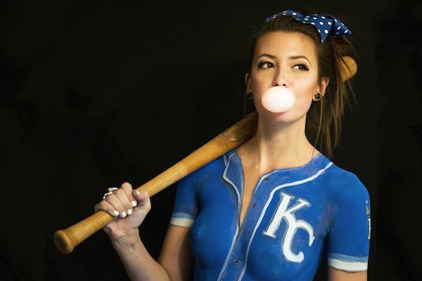 theCHIVE's tweet image. Root root root for her team, if she don’t win it’s a shame.
(More spirit here: l.thechive.com/DA3E9j)