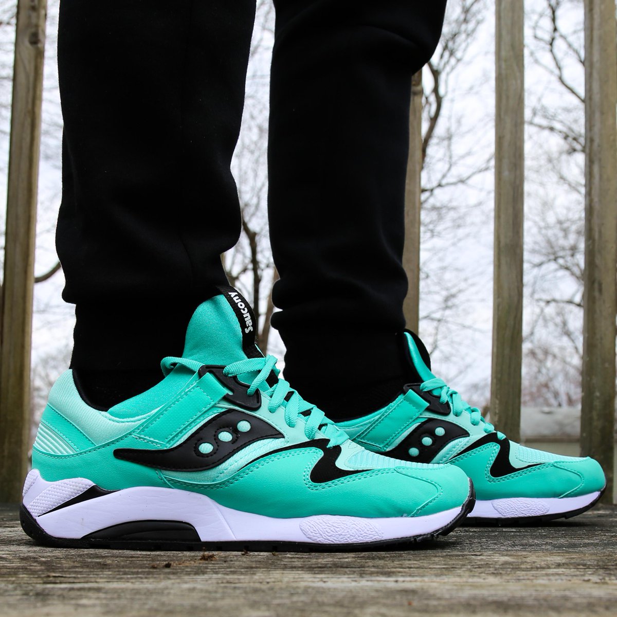 SneakerShouts's tweet photo. The Saucony GRID 9000 "Mint" is now available for only $79.99 w/ FREE shipping here: http://t.co/XI1AcrvOP9 http://t.co/H0DAkKQzkp