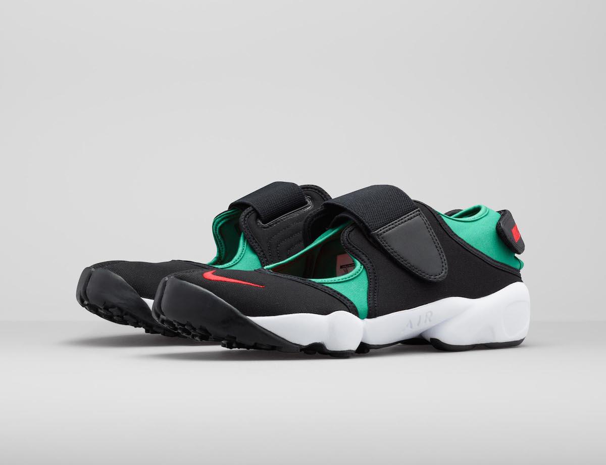 RWDmag's tweet photo. #TrainerReport: @NikeUK Re-Launch Iconic Air Rift | RWD http://t.co/0bEwoJ12nZ http://t.co/HCWFctSuoF