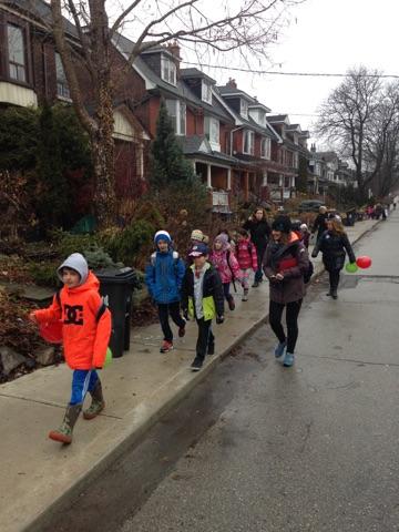 CMartinsTO's tweet photo. It's Walk to School Month! Today I joined the walking bus w students & parents from @DewsonPS #ItsCooltoWalkToSchool http://t.co/CKAIzlvEJb