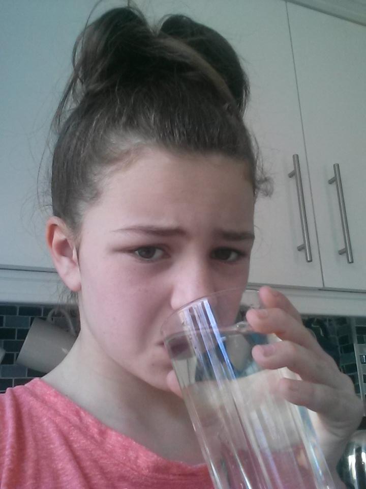 BurnXx999's tweet image. Never try this!!! 😯