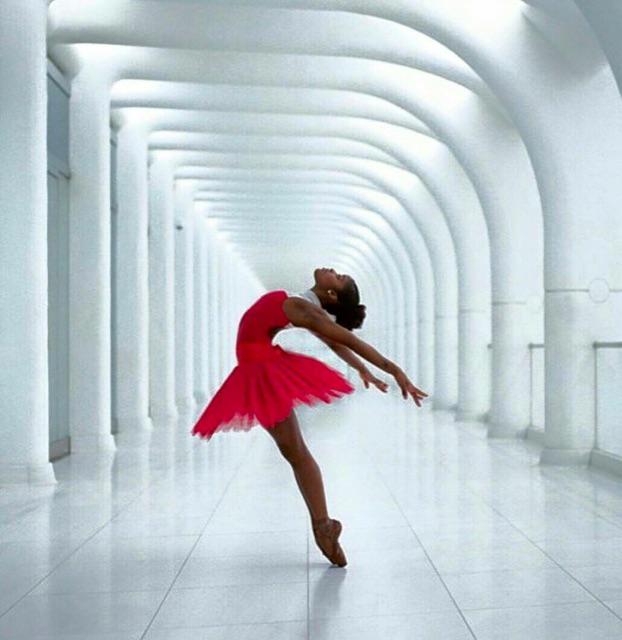 Devin_TwinGirl's tweet photo. 👸🏾💃🏾👰🏾🙆🏾 chocolate ballerina http://t.co/KdOVce9y6D