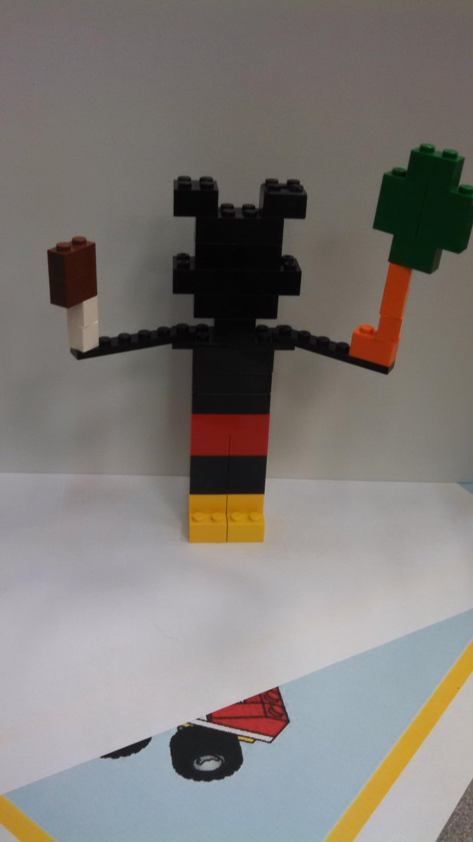 ajireland76's tweet image. We have our own Mickey at Convergence...complete with Mickey bar and balloon @mrhgaddis #wonderwake #funwithlegos