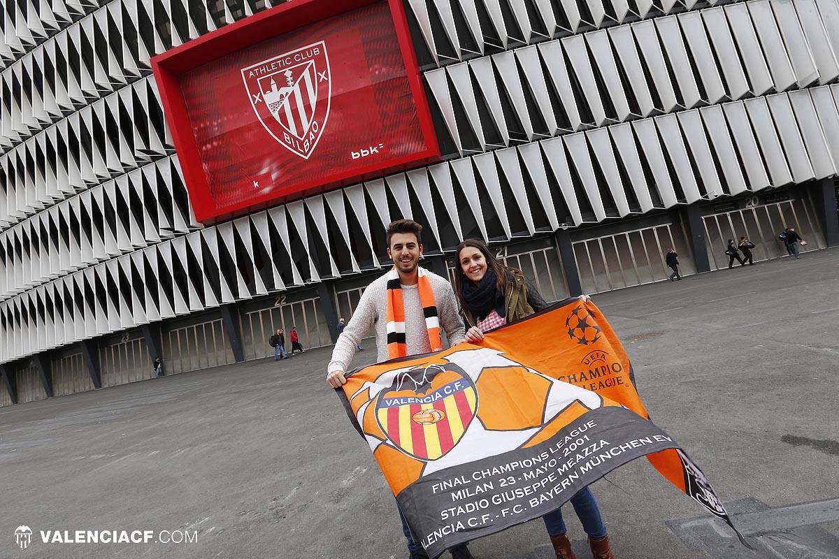 valenciacf's tweet photo. A los que estaréis en San Mamés

A los que nos animaréis desde casa

A todos y a todas

GRACIAS

#athleticVCF http://t.co/6cHCIa1jqi