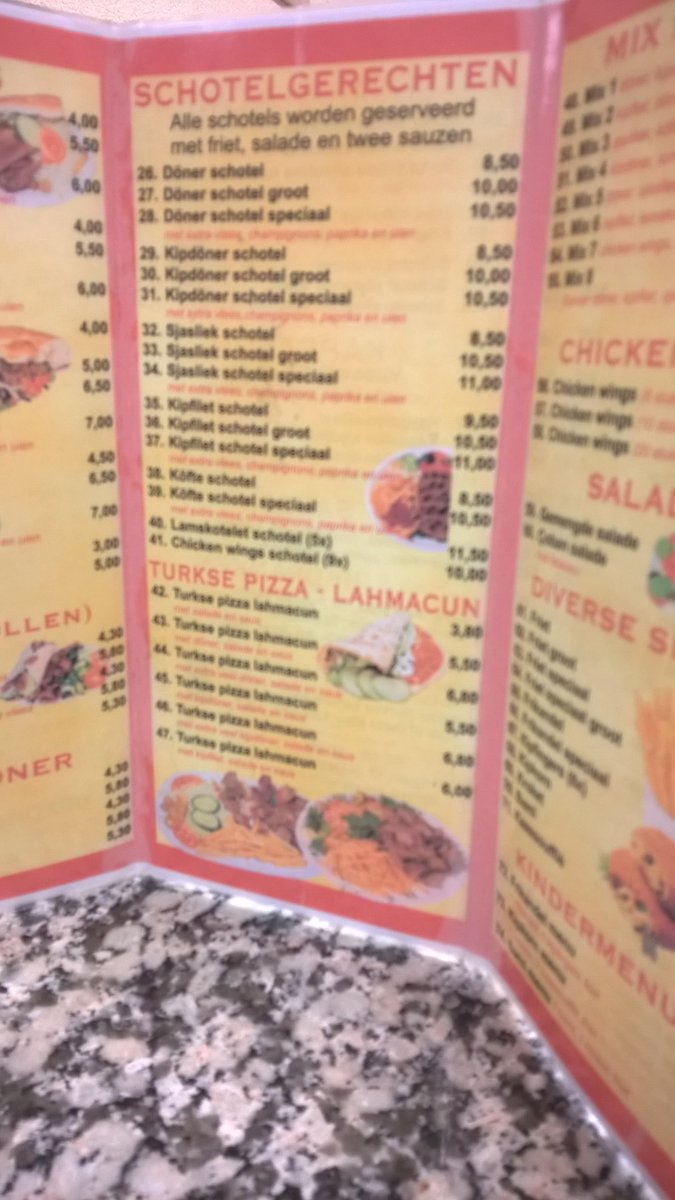 MarcoFabus's tweet photo. Ik kook vanavond had ik mijn schatje beloofd. (@ Kervan Döner Kebap in Tegelen, Limburg) https://t.co/0nhOQ92hU4 http://t.co/w3FBRbjVyf