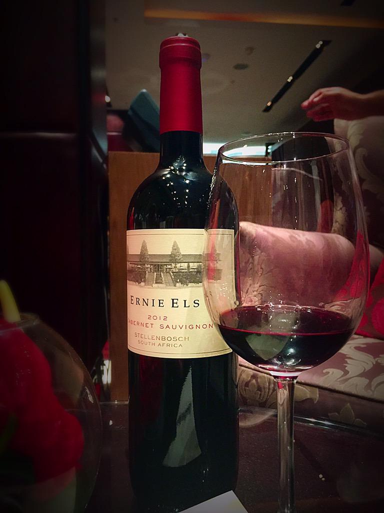 bradlyhowland's tweet photo. Another incredible evening and the amazing @PepperClub Hotel #winetasting @ErnieElsWinery #WorkWeekWin 🍷👊🏻😎 http://t.co/ZO3O2EnecP
