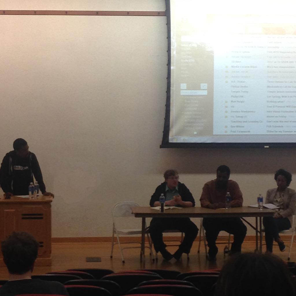 danai0757's tweet photo. happening now! @PhillyCAM panel at the #FVA2015 http://t.co/hsv5khcIjZ