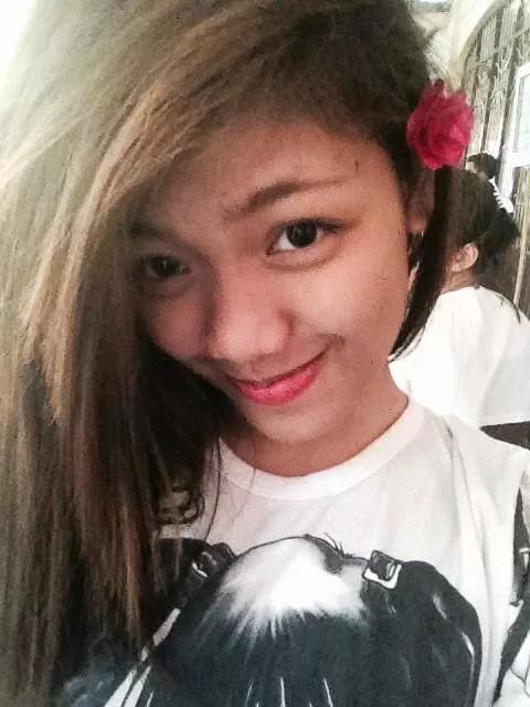 ttalanay's tweet photo. Don't mind the flower hahaha.  😄😄✌✌ http://t.co/WFzCNFwWl8