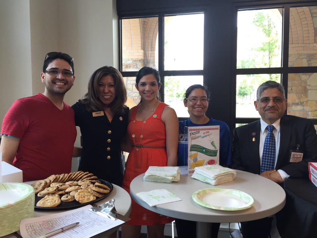 JoAnnaFranke's tweet photo. Celebrating 90 days with Dr. Matson and SGA. @TheMesquite @cmatson64 @TAMUSanAntonio #tamusasga http://t.co/QDkh0qqwwO