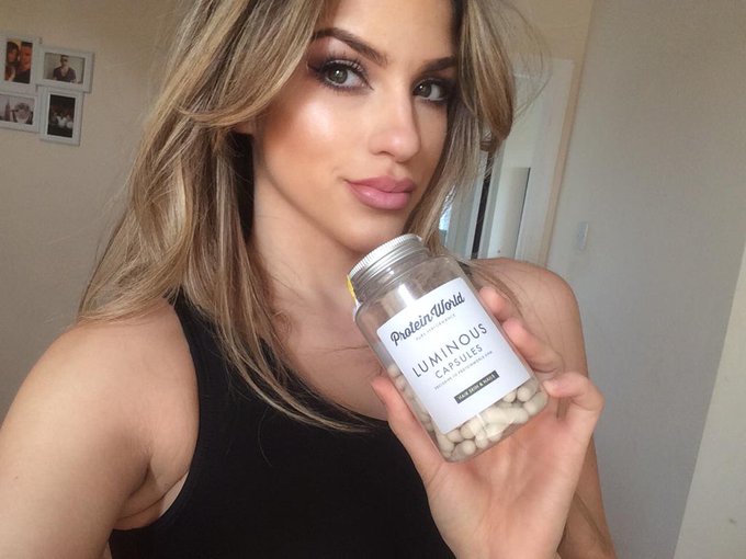 Amazing capsules from @ProteinWorld for your skin and hair http://t.co/0POK2XMbFL<a class="tags" target="_blank" title="On Twitter" href="/?out=eyJ0eXAiOiJKV1QiLCJhbGciOiJIUzUxMiJ9.eyJpYXQiOjE3MjEyNTU4NzUsImlzcyI6InR3cG9ybnN0YXJzLmNvbSIsIm5iZiI6MTcyMTI1NTg3NSwiZXhwIjoxNzUyNzkxODc1LCJyZWRpcmVjdF91cmwiOiJodHRwczovL3R3aXR0ZXIuY29tL1Byb3RlaW5Xb3JsZCJ9.UeI6dkbSSknUlCi4F4joNLqVEHK_ACynmZ4O7l5KbQbtu6FBMauircKnB_b402YujaUYS1wrGCZ6jT6DpndhVQ">@ProteinWorld</a><a href="/tag/tbt"class="tags"><span>#tbt</span></a>