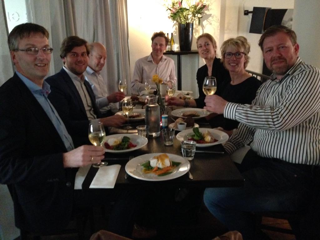 Weer een nieuwe #DGA ondernemerstafel van start gegaan, gecombineerd met gezellig etentje, goed geregeld <a href="/Rinskeb/">Rinske Biesterbos</a>