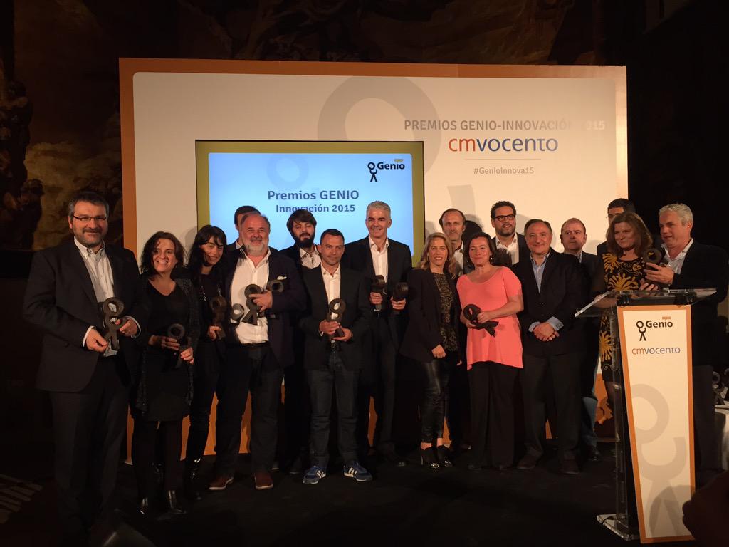 derechupete's tweet photo. Foto de familia, todos los premiados en  #GenioInnova15 #innovationDonosti #MarketingDigital http://t.co/T6E9pG9boe