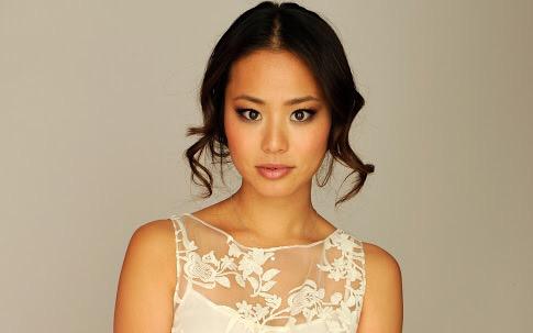10 April: actrees who played in movies like Hangover II, Sorority Row,Jamie Chung is celebratin her birthday! Happy! 