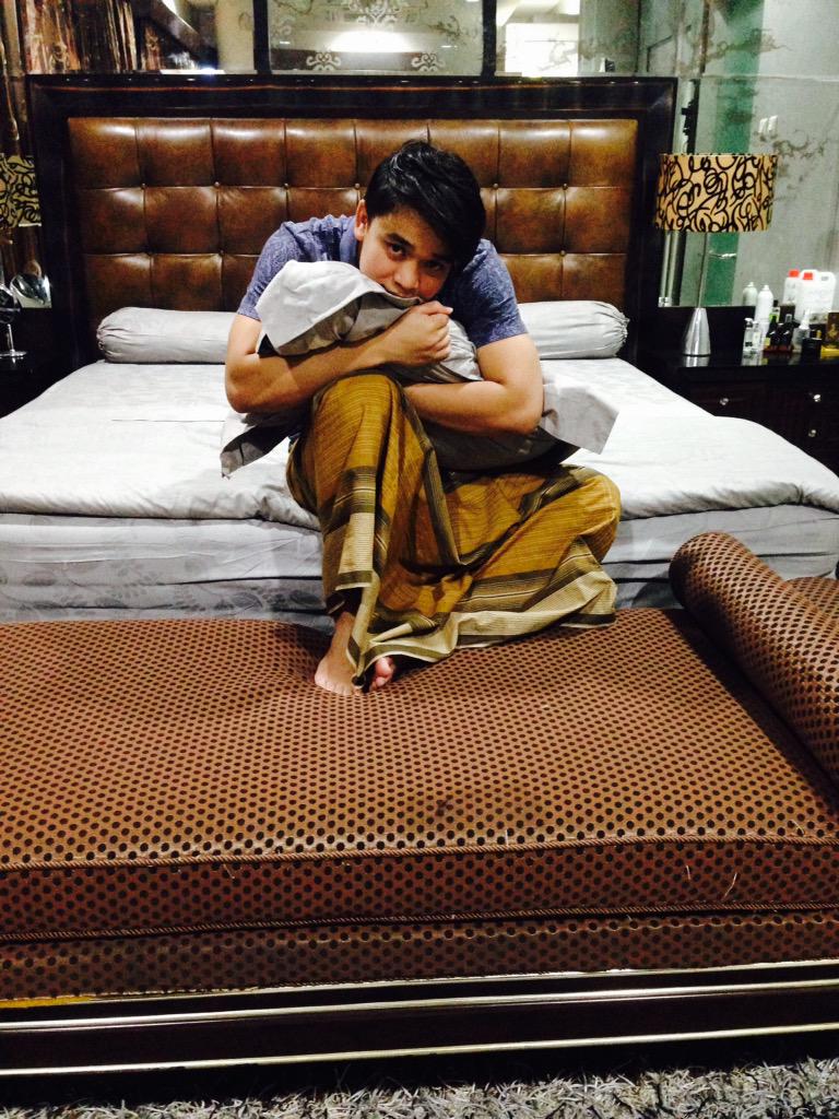 bangbily's tweet photo. #kangenyoga http://t.co/wdyAo5AgRm