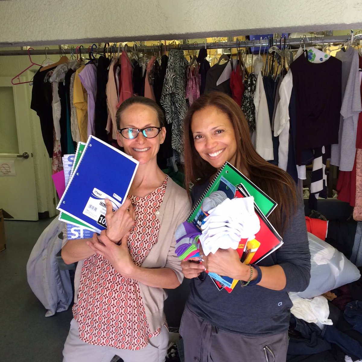 LILAschoolLA's tweet photo. Burbank PA hosted a school supplies/baby needs drive to support @MFPLA. #students & #parents being #involvedcitizens! http://t.co/wVPuNK7nQp