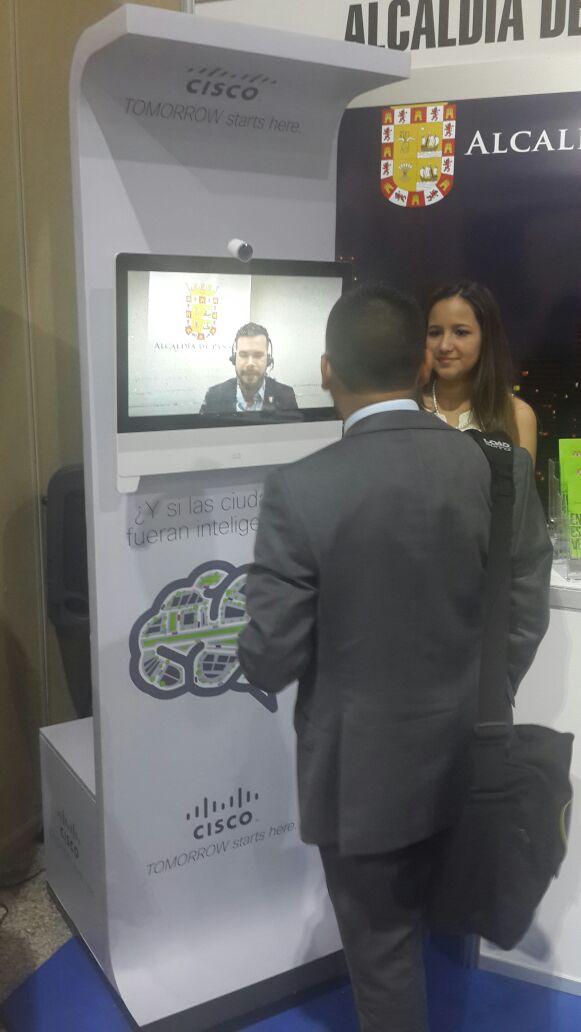 BlandonJose's tweet photo. Pronto les explico de que trata esto #ExpertoRemoto #SmartCities http://t.co/WDGKg3y6VG