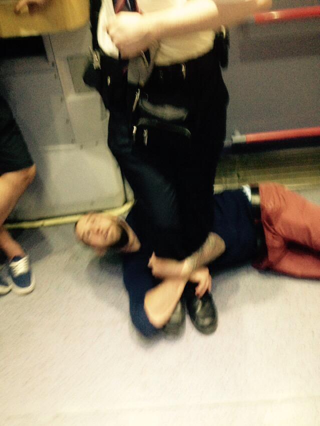 JamesJpowell9's tweet photo. @AdamKellow loves a rugby tackle http://t.co/k0PBsXY436