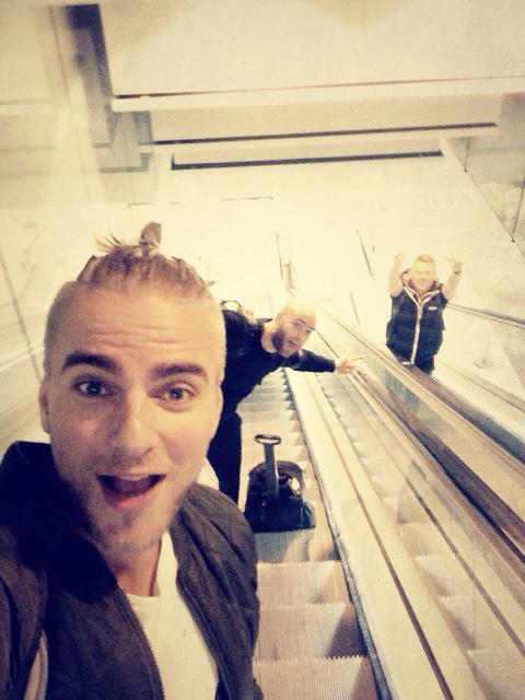 SHOWTEK's tweet photo. Wiehaaaa . On our way to southafrica and mauritius ... http://t.co/N039gjYO2K