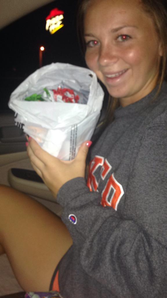 hollzchesty's tweet photo. #tbt to our 1st of many Taco Bell runs together. One of the greatest Greek moments we've had #BUGreekWeekPC #ΔΔΔ http://t.co/dsgI89X1DB