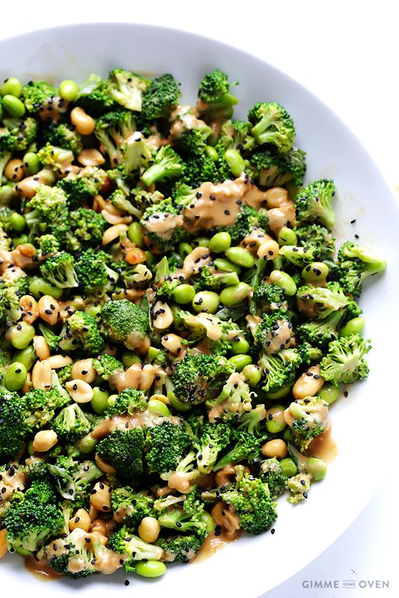 ReallyRecipes's tweet photo. Asian Broccoli Salad
#Recipes #BroccoliSalad #Broccoli #PeanutSauce #AsianFlavors
http://t.co/Prj1HgtGmY http://t.co/iKkSQ82Ad4