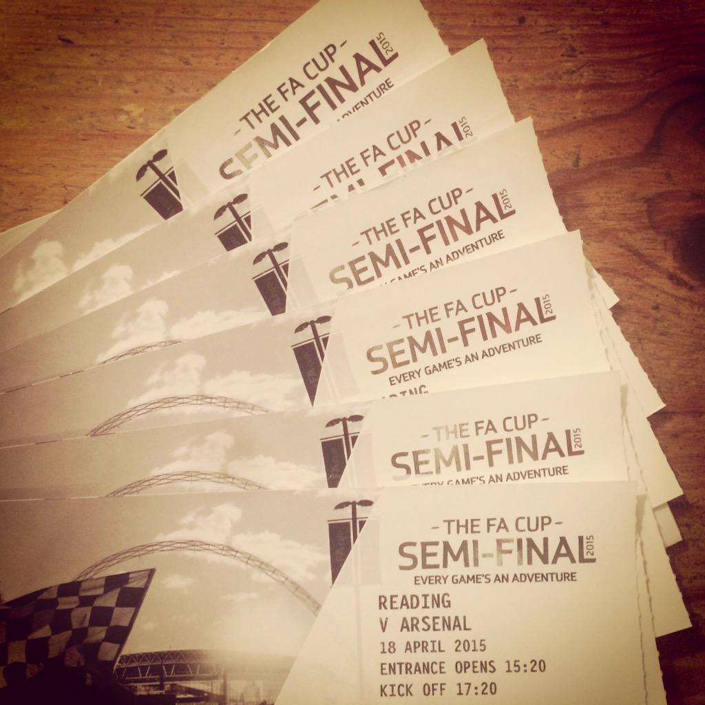 GS1DESIGN's tweet photo. Finally arrived #ArsenalvsReading #FaCupSemiFinal #Wembley2015 ⚽️🏆🔴🍻 @j_smith_86 @BobWick1 http://t.co/NvnsnC7OXh