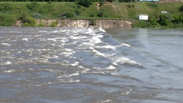 Report says Saskatoon weir feasible for hydropower cbc.ca/1.3026092 #yxe